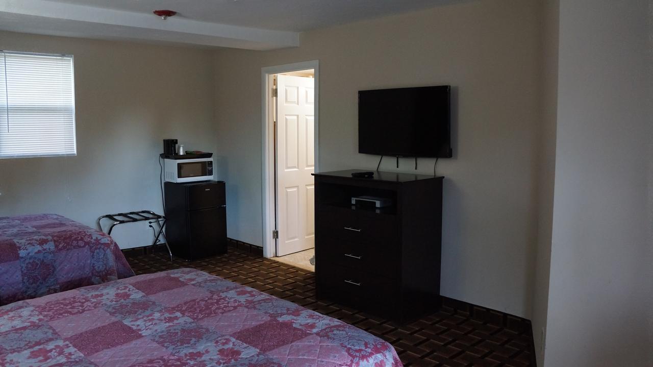 Best Stay Inn Plainville Exterior photo